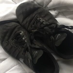 All Black Nike Free Shoes